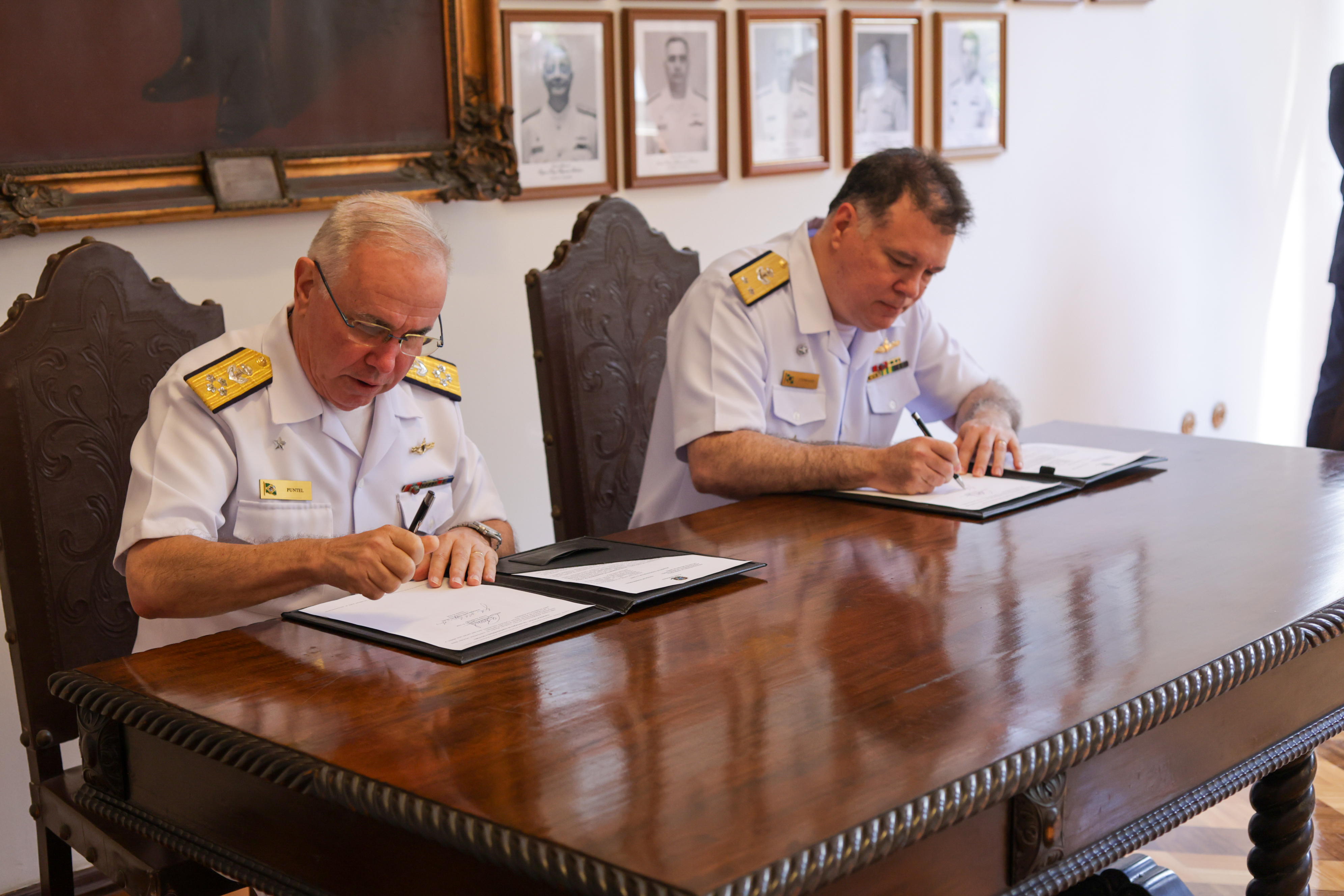 ENAJUM e Escola de Guerra Naval assinam Acordo para futuras parcerias na área de Educação e pesquisa